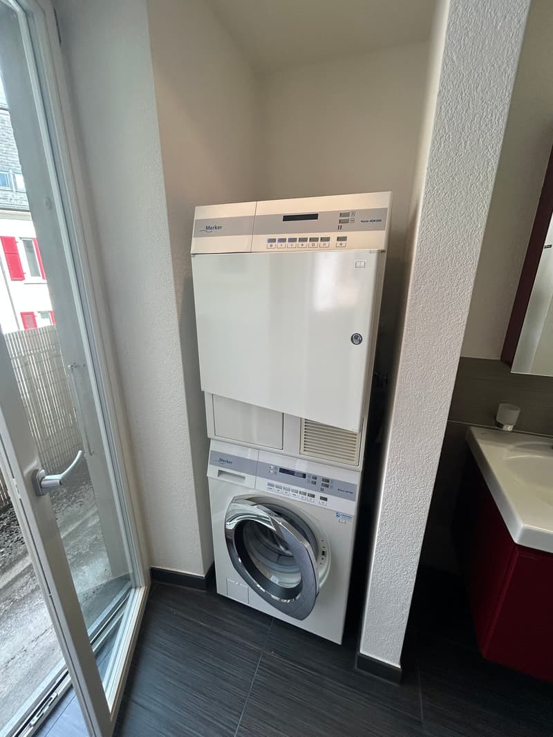 Unique appartement au centre de Bienne avec ascenseur dans l'appartement (20)