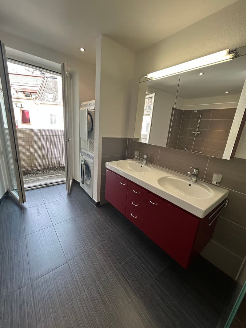 Unique appartement au centre de Bienne avec ascenseur dans l'appartement (18)