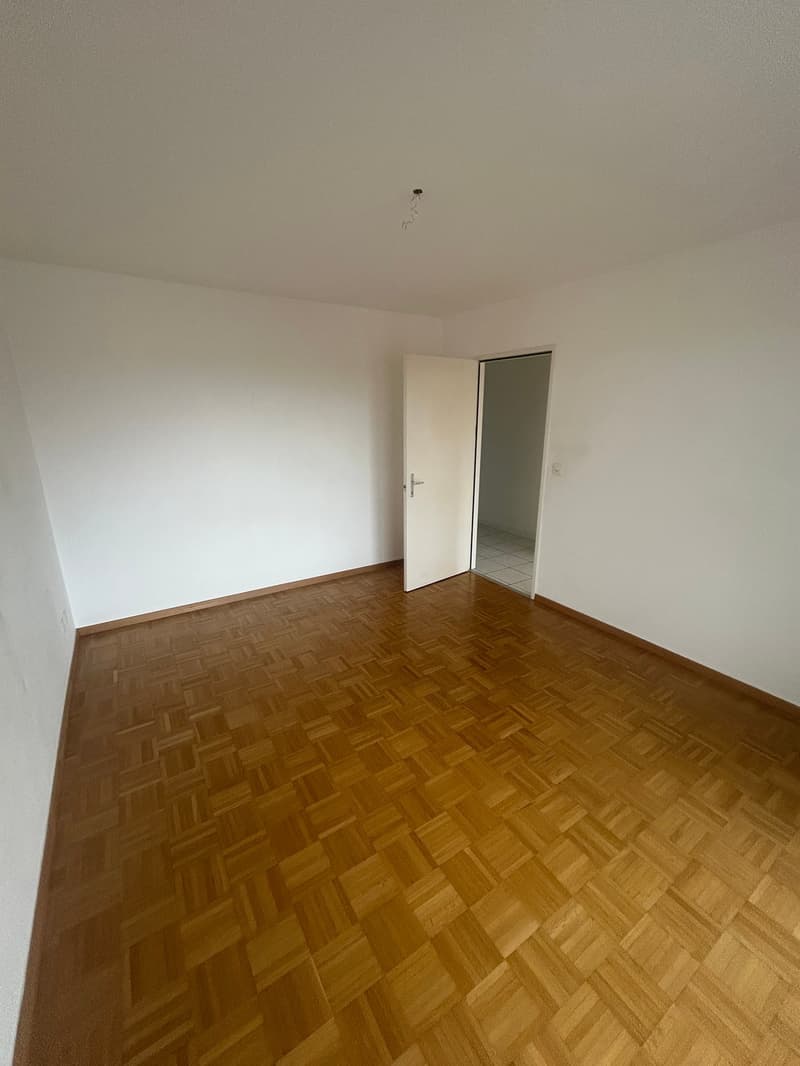 Spacieux appartement de 4.5 pièces avec balcon à Bienne (14)