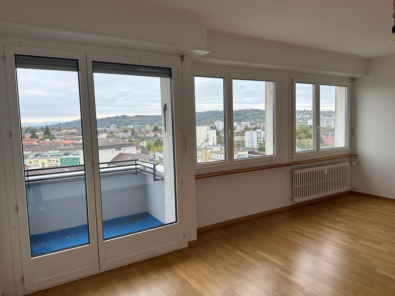 Appartement lumineux avec vue au 9ème étage à Bienne (9)
