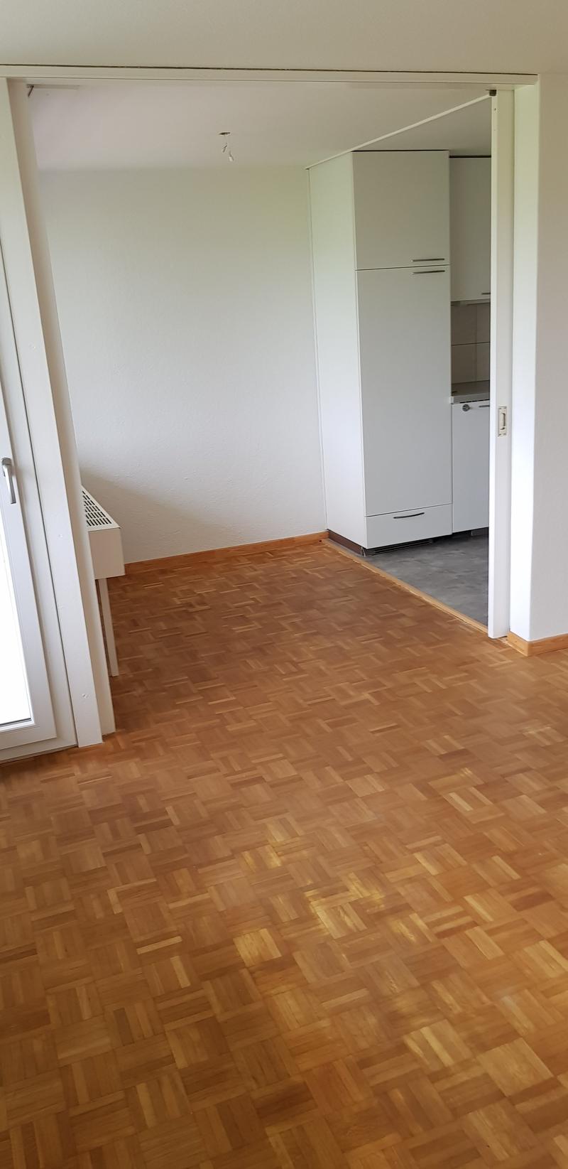 Attraktive sowie Helle 3.5 Zimmerwohnung an ruhiger Lage in Worb! (2)