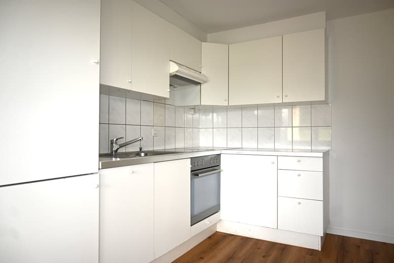 Grosszügige sowie Helle 3.5 Zimmerwohnung an ruhiger Lage in Worb! (4)