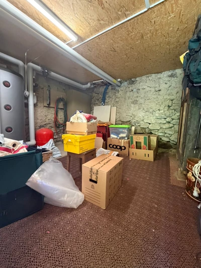 Charmante 2.5-Zimmer-Wohnung mit Seeblick in Krattigen (9)