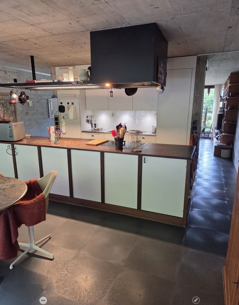 Charmantes 5.5-Zimmer-Reiheneinfamilienhaus in Biel – Wohnen mit Stil und Komfort (4)