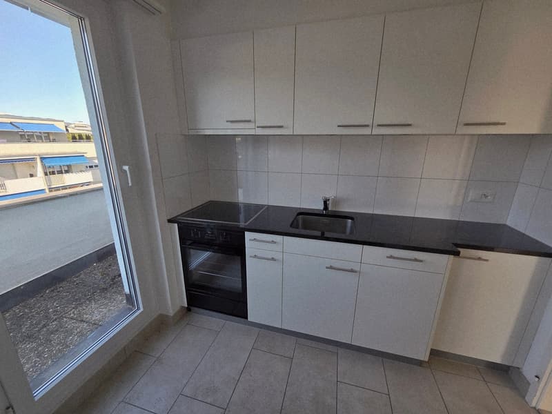 Traumhafte Attika mit 53 m2 Terrasse in kleinem Mehrfamilienhaus (11)