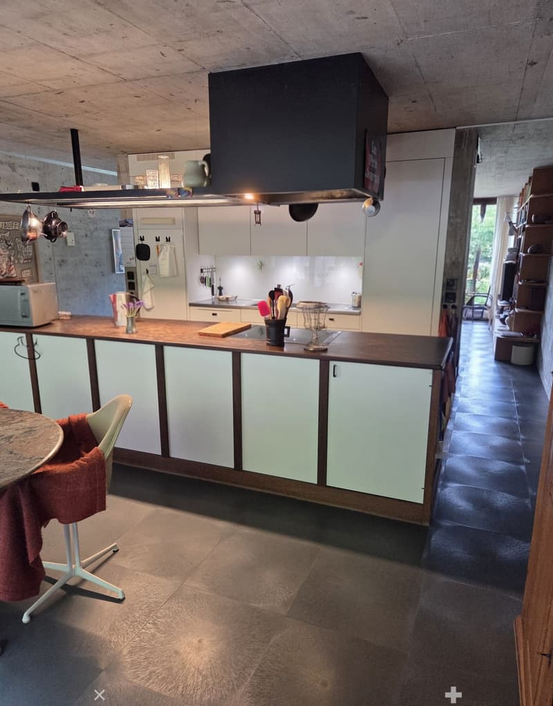 Charmantes 5.5-Zimmer-Reiheneinfamilienhaus in Biel – Wohnen mit Stil und Komfort (4)