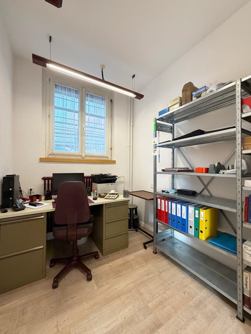 Ladenlokal / Atelier im Zentrum von Niederscherli (8)
