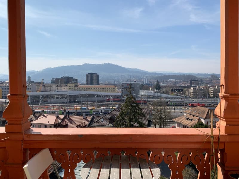 Charmante 4.5-Zimmer-Dachwohnung im historischen Bern (1)