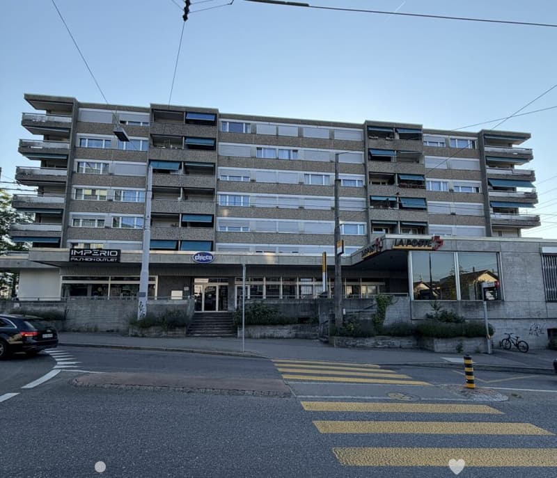 Ideal gelegene Verkaufsfläche und Büroräumlichkeiten (1)