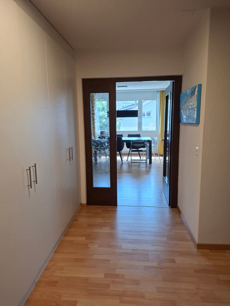 Grosszügige 4.5-Zimmer-Wohnung in ruhiger Lage (5)