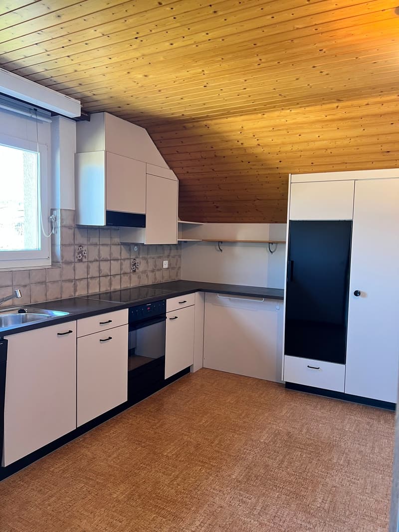 Charmante 4-Zimmer-Maisonette-Wohnung in Wichtrach (15)
