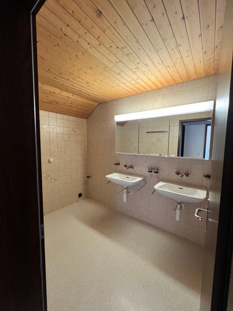 Charmante 4-Zimmer-Maisonette-Wohnung in Wichtrach (17)