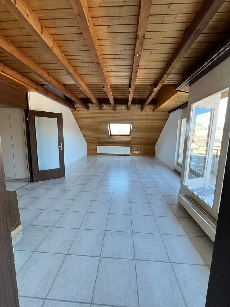 Charmante 4-Zimmer-Maisonette-Wohnung in Wichtrach (3)