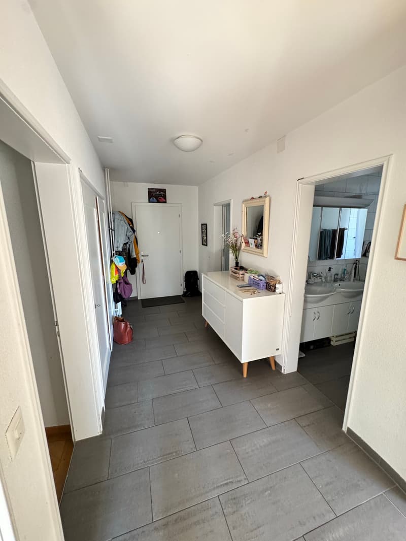 Moderne 3.5-Zimmerwohnung im beliebten Schosshalden-Quartier (3)