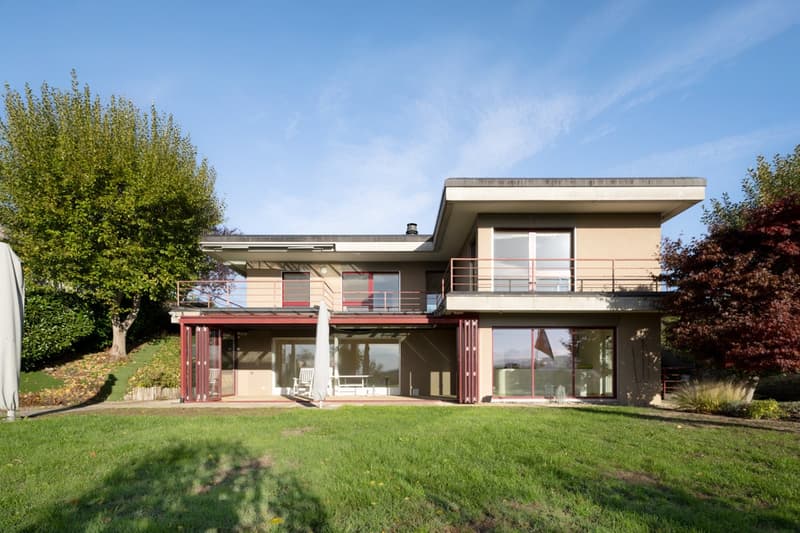 Grüne Oase mit traumhafter Fernsicht - 5.5 Zimmer-Haus in Worb (3)