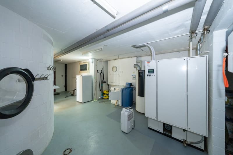 Grüne Oase mit traumhafter Fernsicht - 5.5 Zimmer-Haus in Worb (14)