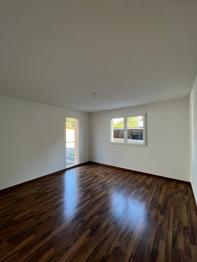 Moderne 3-Zimmer-Wohnung mit Garten und ESH Parkplatz in ruhiger Umgebung (6)