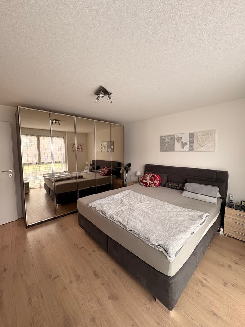 Moderne 3.5-Zimmer-Wohnung mit Balkon und eigenem Waschturm (14)