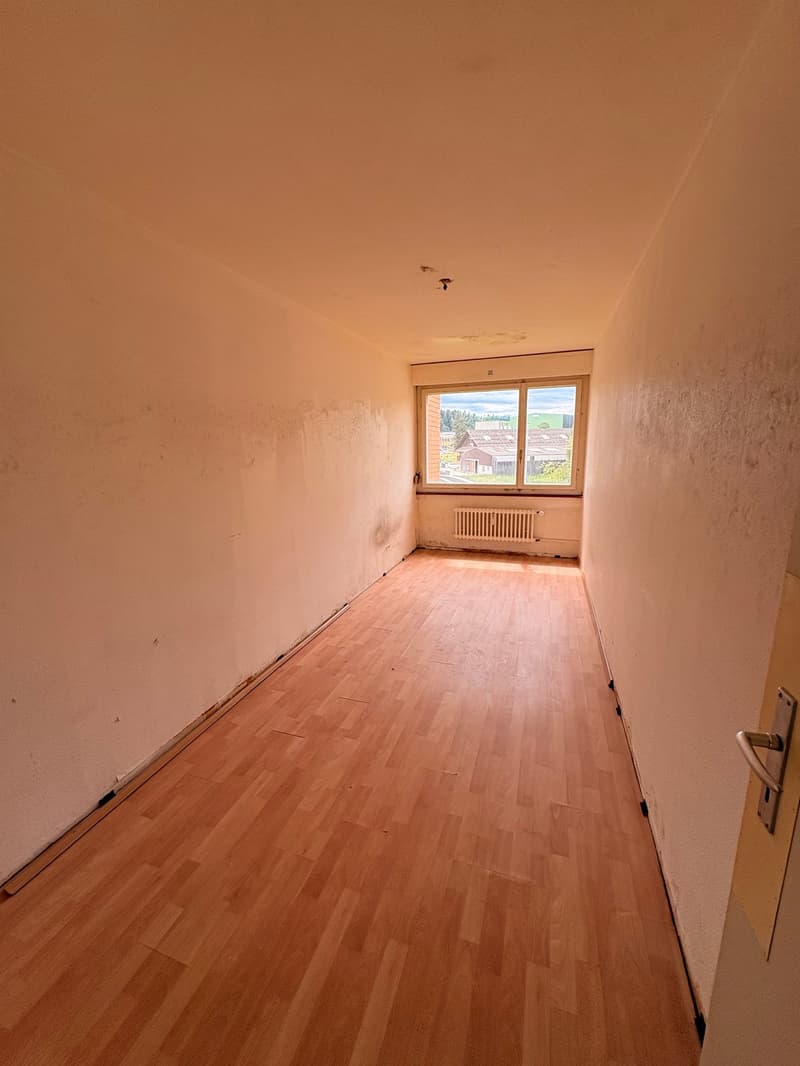 Preiswerte 4.5 Zimmerwohnung in Huttwil (4)