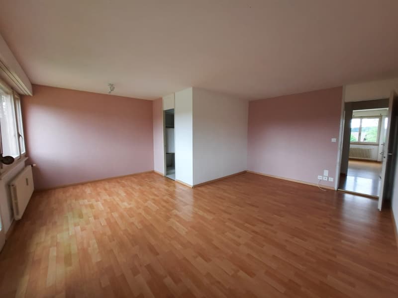 Preiswerte 4.5 Zimmerwohnung in Huttwil 2.OG (2)