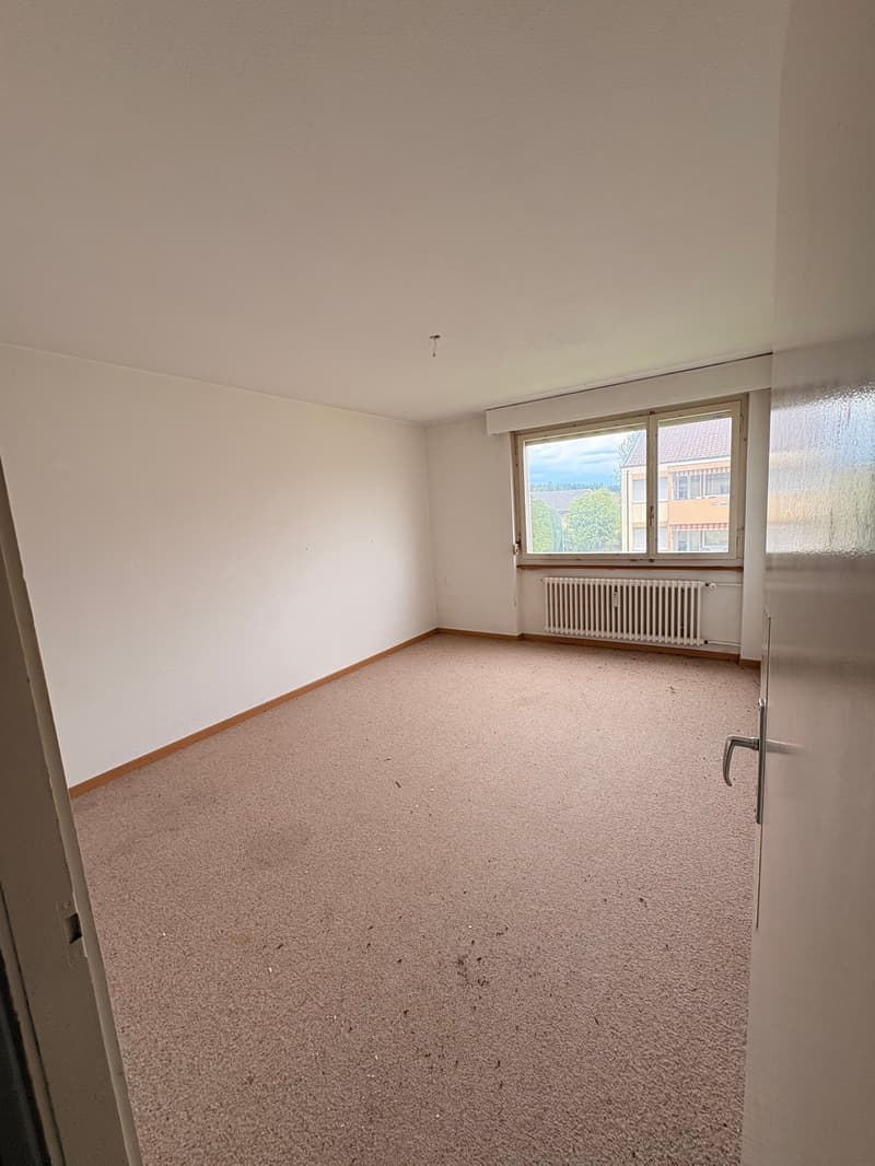 Preiswerte 2.5 Zimmerwohnung mit Balkon (1)