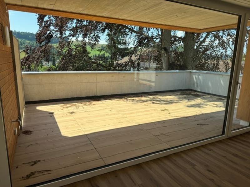 Charmante 3.5-Zimmer-Attikawohnung in Huttwil, grosser Balkon, Neubau Erstbezug (4)