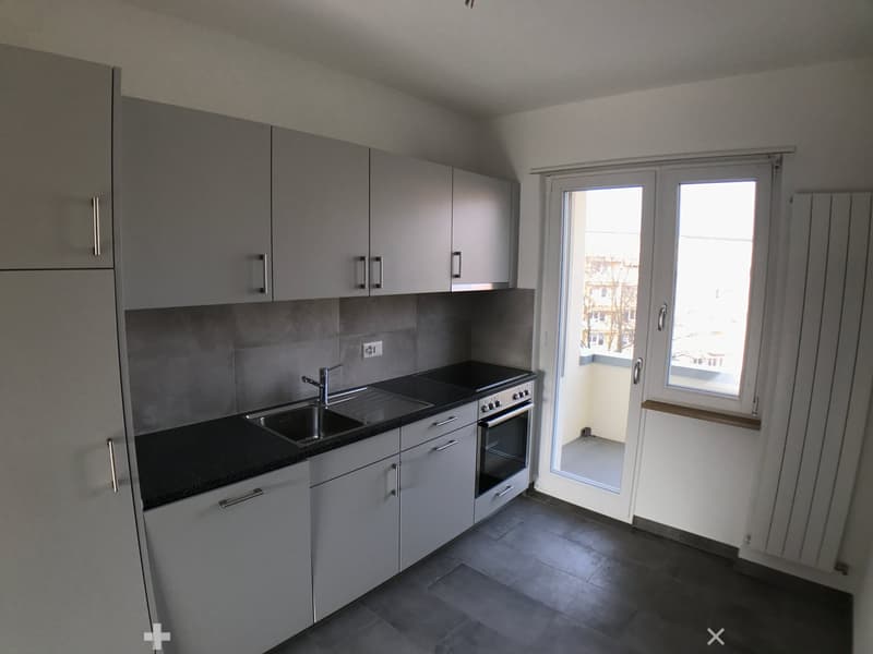 Wohnküche mit Balkon