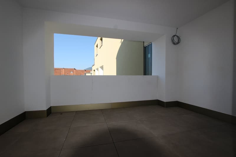 Modern 2.5-room apartment in the center (7)