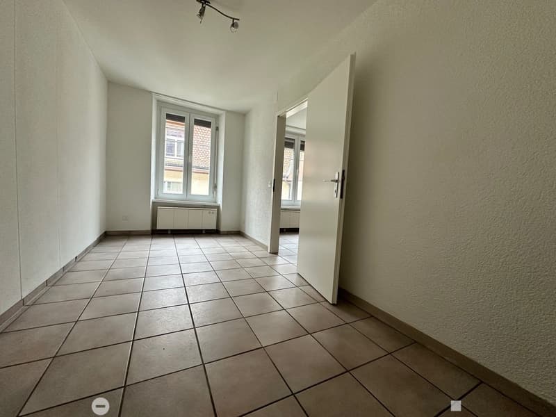 Schöne zentrale Wohnung (7)