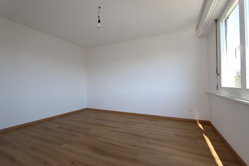 Sanierte helle 3.5-Zimmer-Wohnung mit Balkon (11)