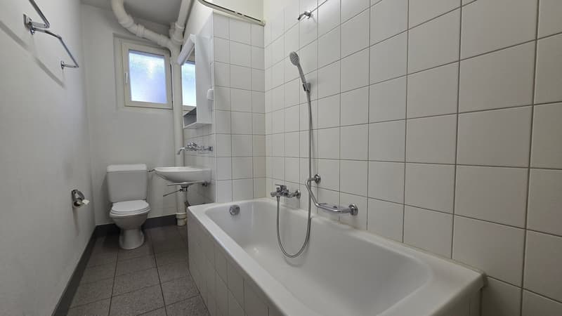 Badezimmer mit Badewanne