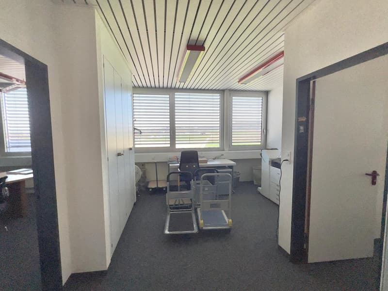 Büro hinten Mitte (Nord-Ost)