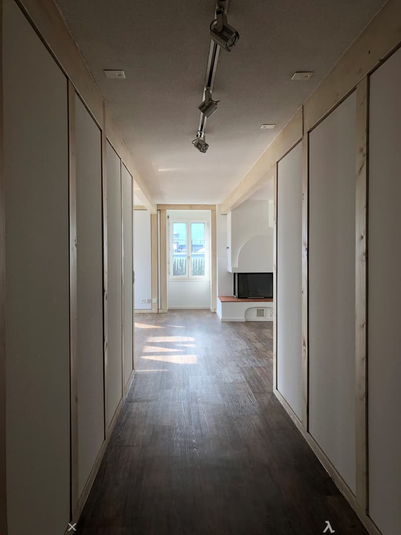 Grosszügige 3.5-Zimmer-Dachwohnung mit Terrasse und Bergsicht (4)