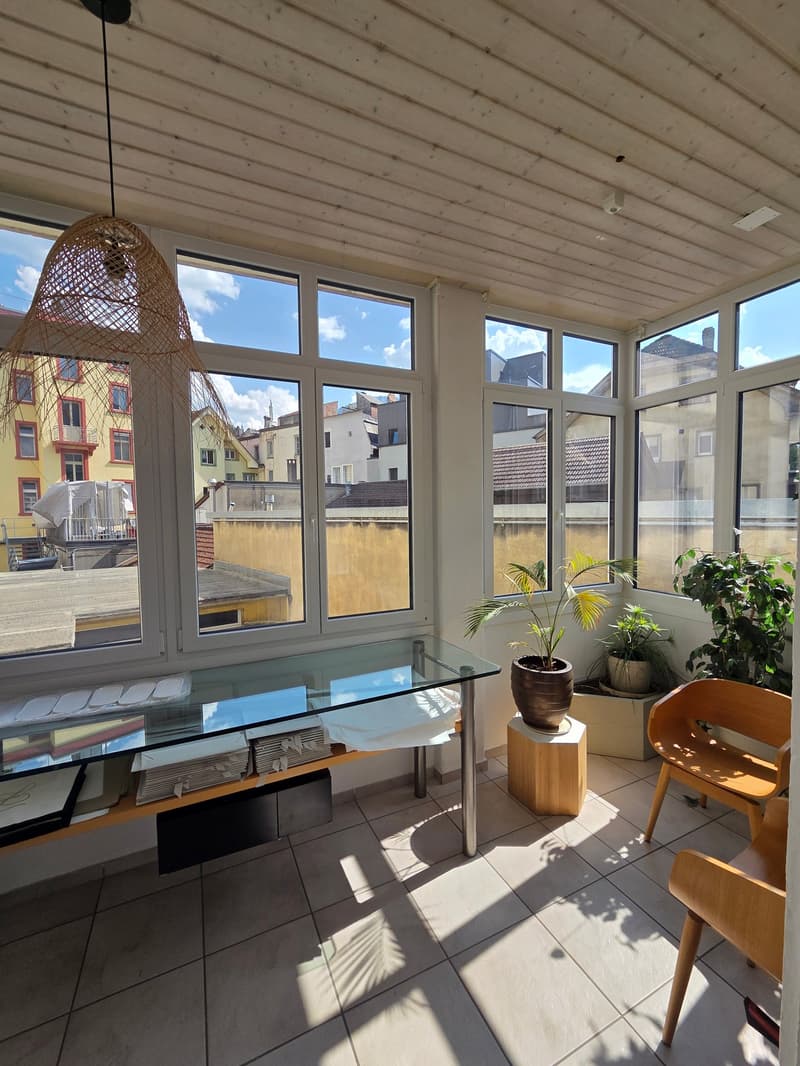 Stilvolle 5-Zimmerwohnung mit Altbaucharme im Herzen von Interlaken (9)