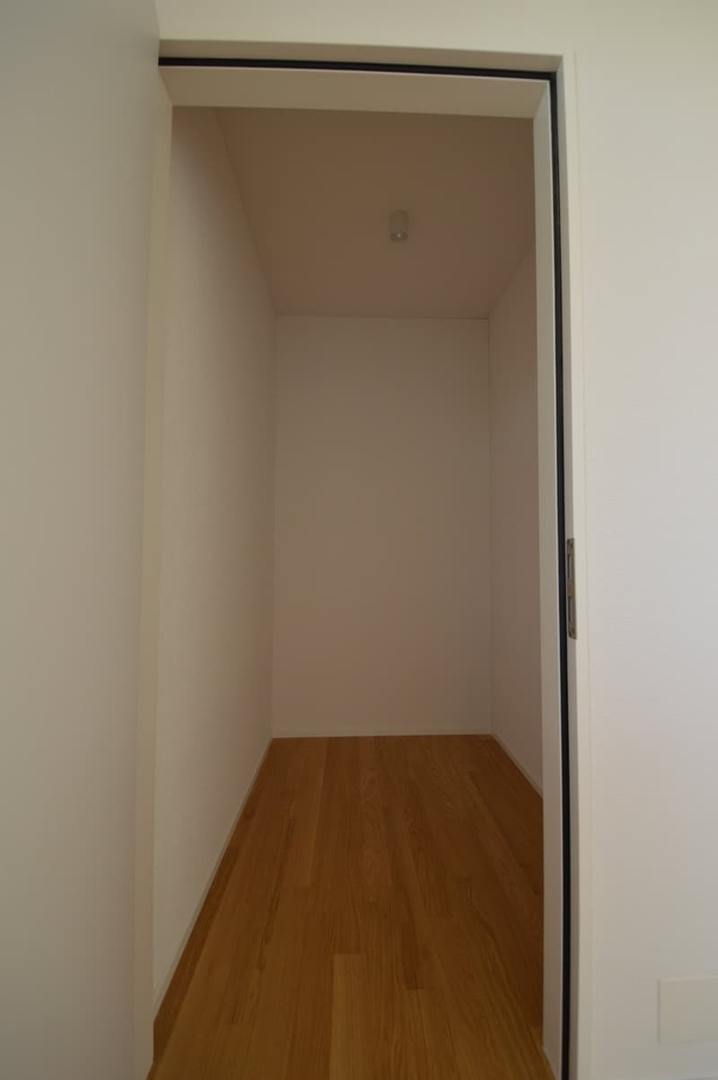 Modernes Wohnen im Herzen von Worb – Neubau an zentraler Lage (11)