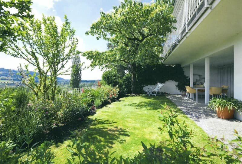 Grosszügige 7-Zimmer-Wohnung mit Pool und Panoramablick in Muri b. Bern (3)