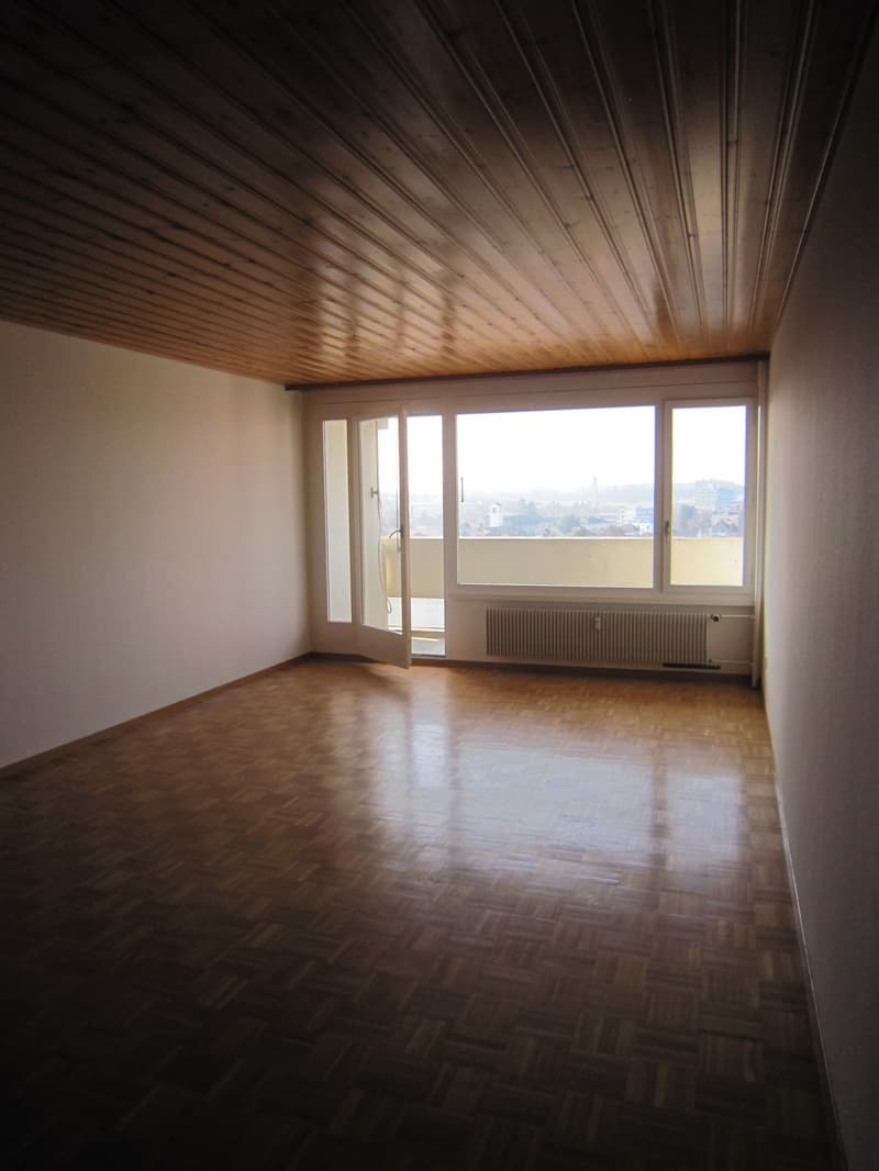 Helle 5.5-Zimmer-Wohnung im 9. Stock mit Panoramablick in Ostermundigen (2)
