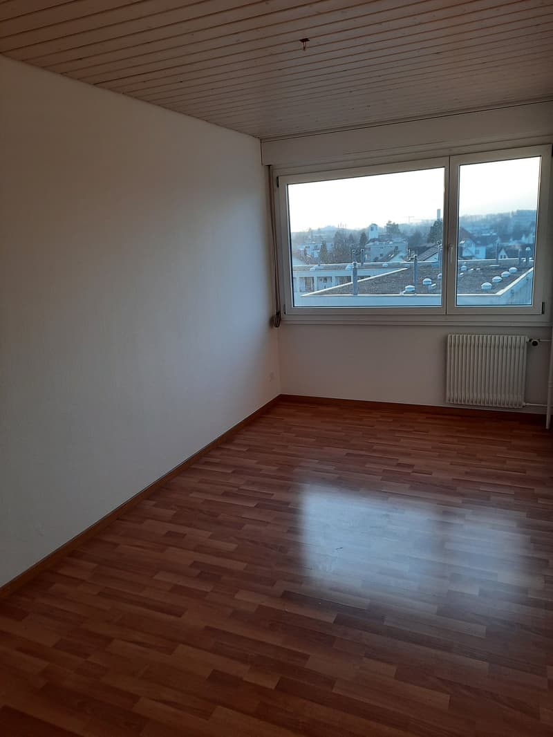 Helle 5.5-Zimmer-Wohnung im 9. Stock mit Panoramablick in Ostermundigen (7)
