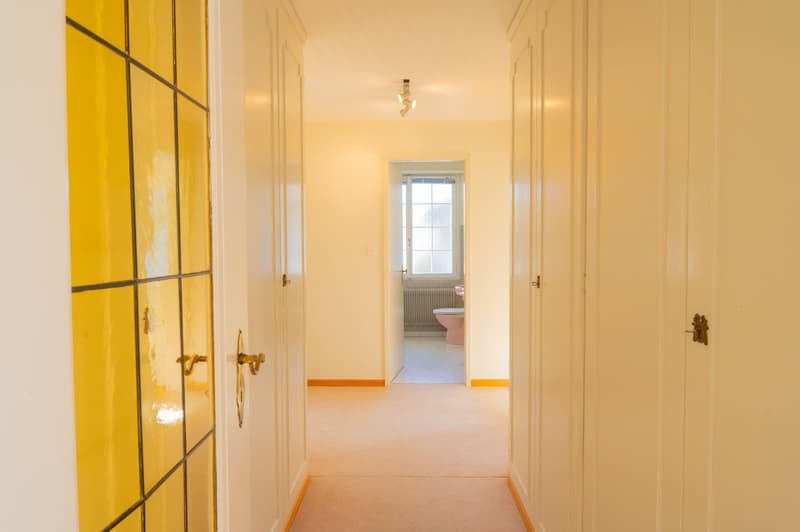Grosszügige 5.5-Zimmer-Wohnung mit Balkon in Muri bei Bern - ab sofort verfügbar (8)