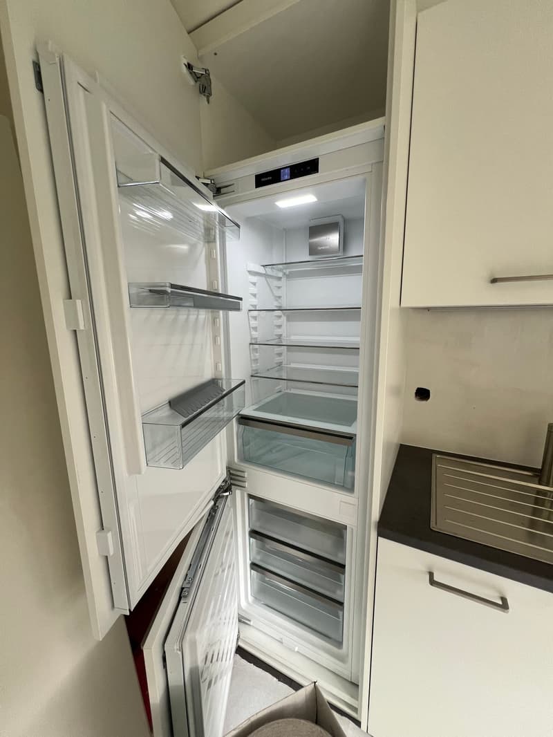 Kühlschrank mit Gefrierabteil