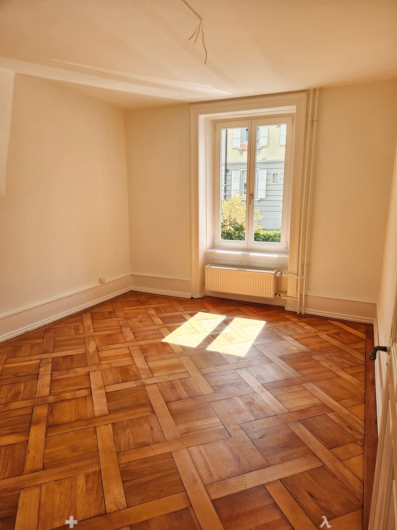 Charmante 3-Zimmer-Altbauwohnung mit Balkon in Biel/Bienne (4)