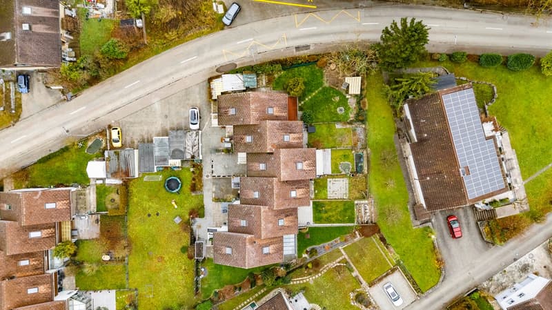 Reiheneckhaus mit grossem Garten und viel Gestaltungspotenzial (16)