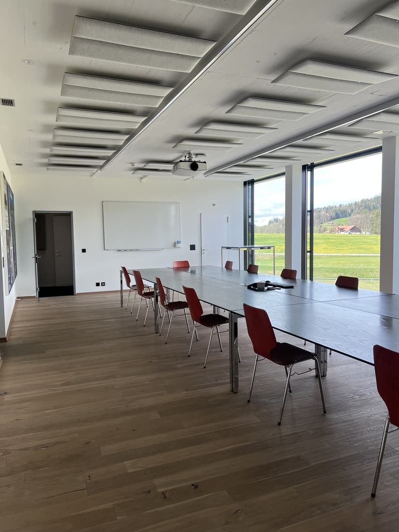 Surface administrative d'env. 420 m2 à louer à Bulle (4)
