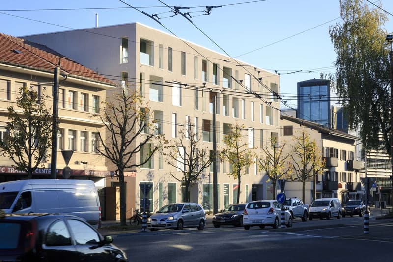 Appartement de 3,5 pièces au 1er étage d'environ 88.10m2 avec balcon (5)