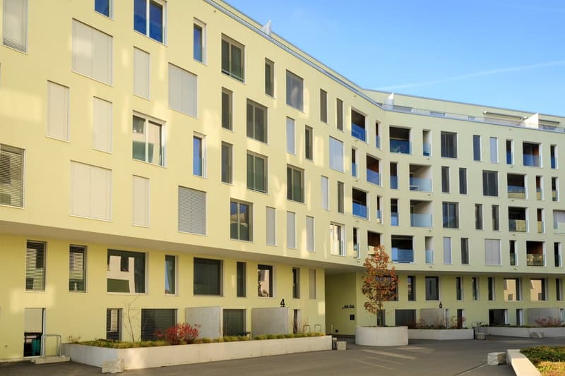 Appartement de 3.5 pièces au 5ème étage avec deux loggias (2)