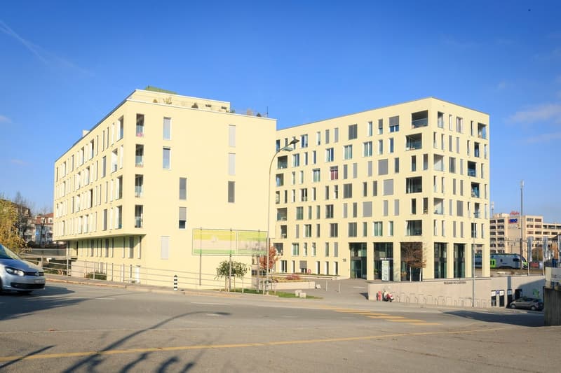 Appartement de 3.5 pièces au 5ème étage avec deux loggias (4)