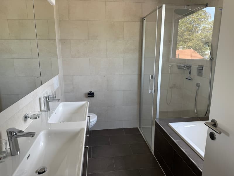 Appartement de 5.5 pièces d'env. 142 m2 avec terrasse à Bulle (8)