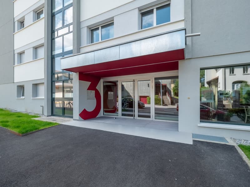 Appartement de 4.5 pièces au dernier étage avec balcon (6)