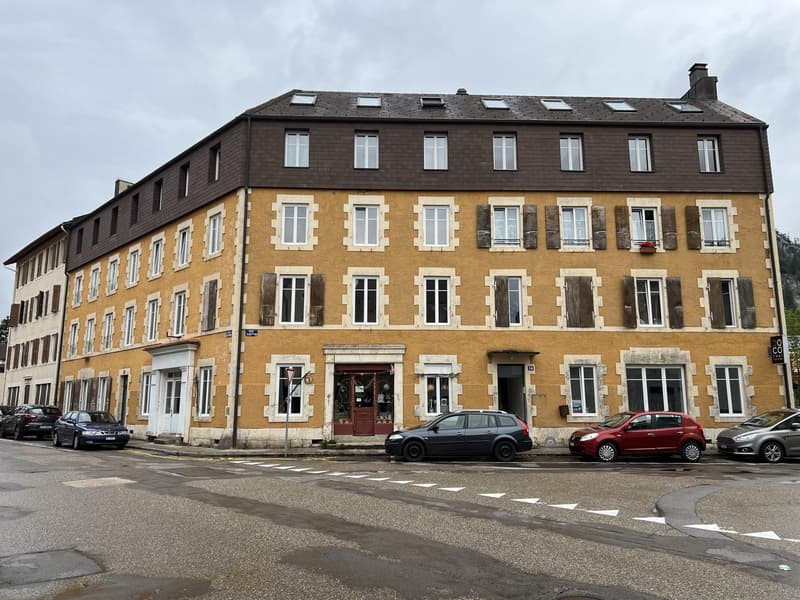 1er LOYER NET OFFERT ! Bel appartement de 3 pièces à Fleurier (7)