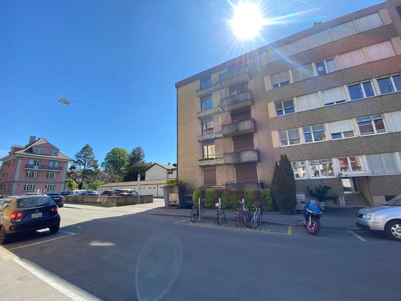 À louer ? Magnifique appartement de 4.5 pièces au dernier étage en centre-ville (10)